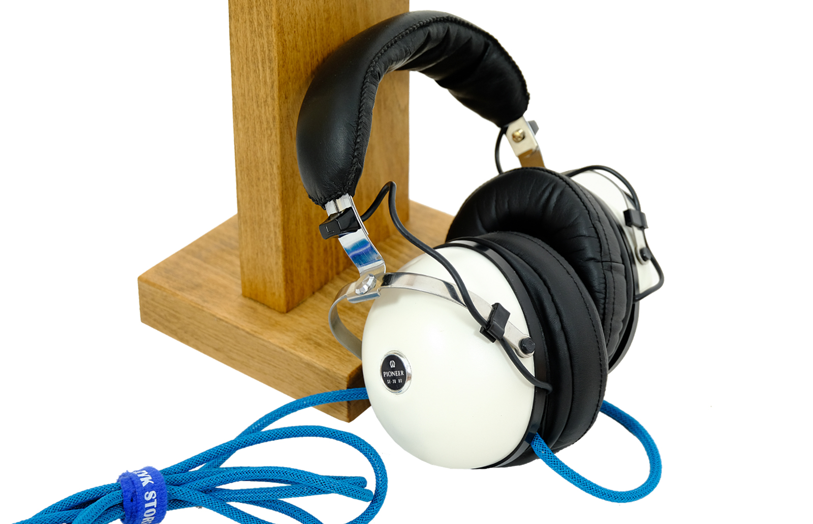 Pioneer SE-30