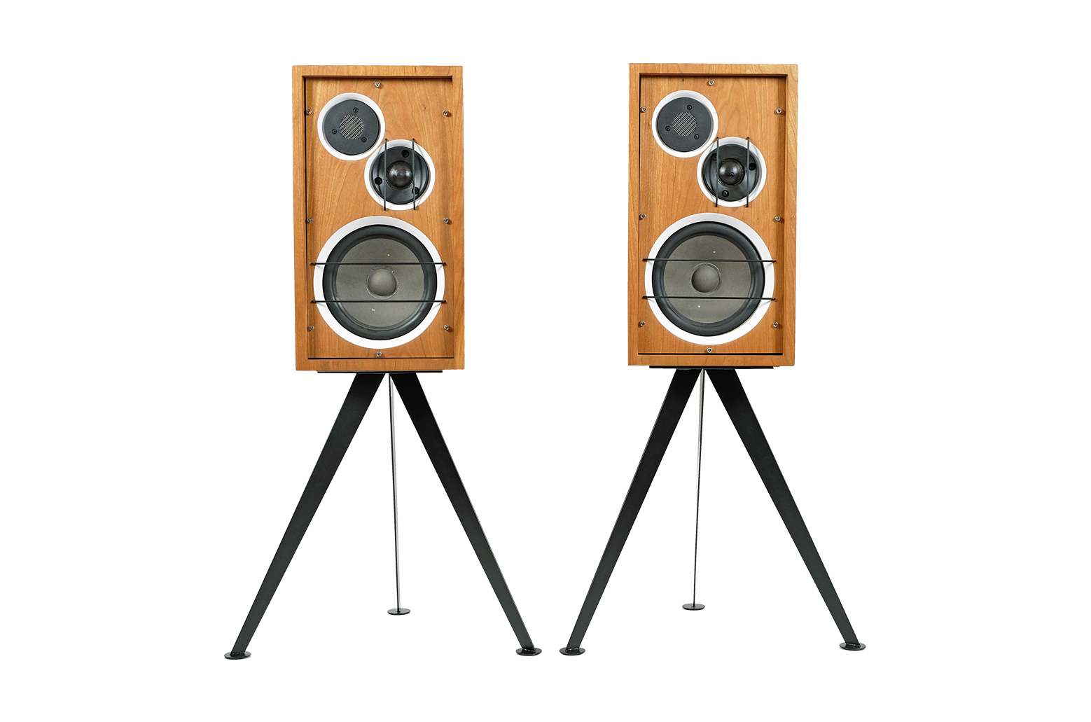 speakers stands